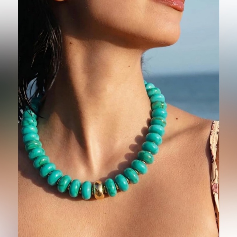 New! Coastal In The Sun Beaded Turquoise Gold Necklace NWOT